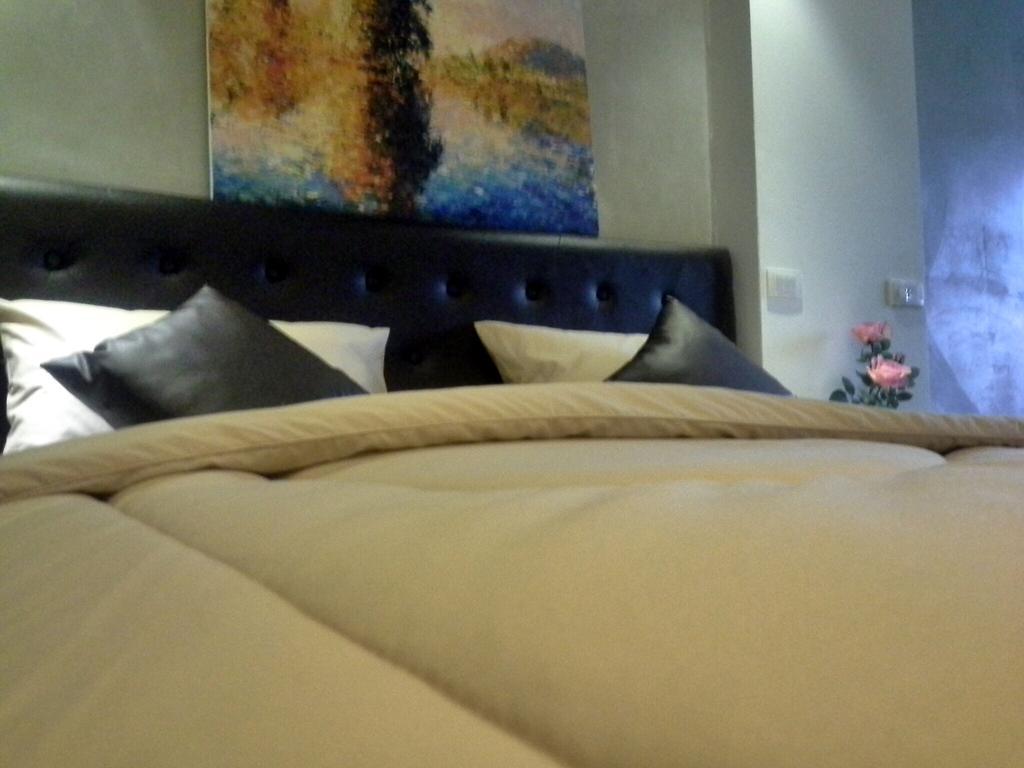 Thongtha Residence - Suvarnabhumi Airport Банкок Стая снимка