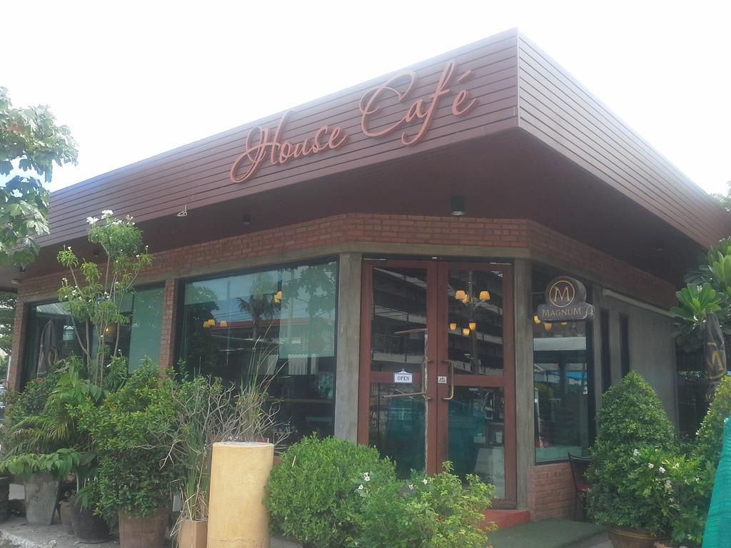 Thongtha Residence - Suvarnabhumi Airport Банкок Екстериор снимка