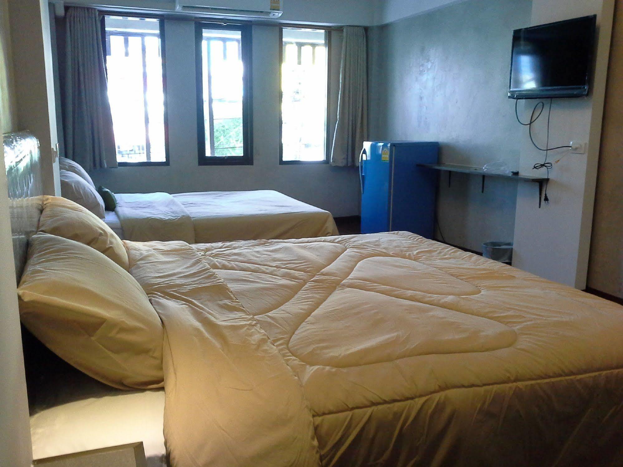 Thongtha Residence - Suvarnabhumi Airport Банкок Екстериор снимка
