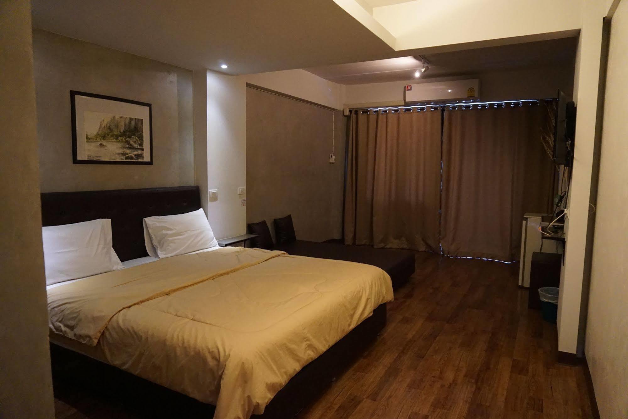 Thongtha Residence - Suvarnabhumi Airport Банкок Екстериор снимка