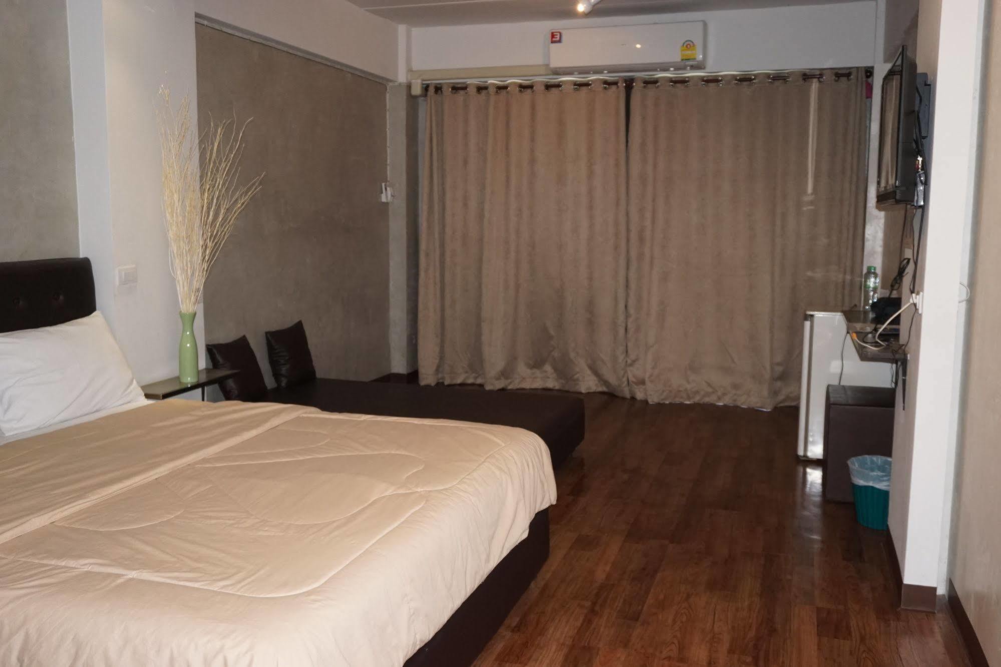 Thongtha Residence - Suvarnabhumi Airport Банкок Екстериор снимка